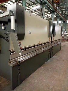 Dây Chuyền Sản Xuất Thanh Máy Uốn Song Song 100 Tấn 32000Mm Phanh Ép Lớn CNC Chịu Lực Lớn - Product Image 2