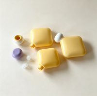 Vente en gros de flacons en plastique carrés jaunes de 40/60 ml, pour démaquillant, crème solaire, sérums, lotions, flacons cosmétiques rechargeables
