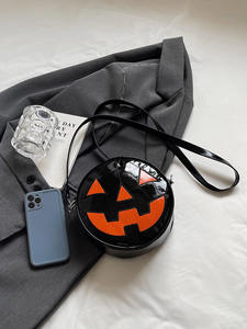 Nuevo bolso cruzado de moda, bolso de un solo hombro para regalo de dulces decorado divertido y personalizado de Halloween - Product Image 4