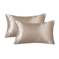 Échantillon gratuit de taie d'oreiller carrée en satin King Size, taie d'oreiller non tissée pour avion