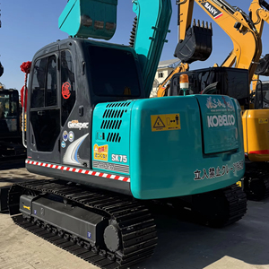 Excavadora Kobelco SK75 de segunda mano en buen estado, pocas horas de trabajo, miniexcavadora de 7 toneladas, usada, modelos SK75-8 y SK75 en stock, entrega rápida. - Product Image 1