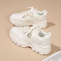 Chaussures de tennis pour femmes en gros, légères, de loisirs, sportives, avec empeigne en maille, antidérapantes, respirantes, bon marché et de haute qualité