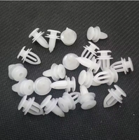 Nouvelle Clip de fixation rapide à expansion automatique en plastique blanc, base 7,4 mm, tête 9,7 mm, hauteur 10,3 mm, universelle pour garniture de panneau de porte de voiture