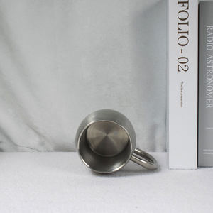 टी 14 औंस स्टेनलेस स्टील डबल इन्सुलेट अमेरिकी शैली कप मजबूत हैंडल रिसाव-प्रूफ ढक्कन पर्यावरण के अनुकूल व्यवसाय उपहार - Product Image 3