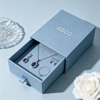 Boîte cadeau de luxe pour bijoux, écologique, recyclable, sur mesure, avec finition mate UV, emballage en carton personnalisé avec logo.