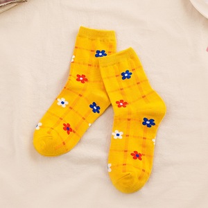 Calcetines de Algodón para Mujer, Otoño Invierno, con Diseño Floral, a Rayas y a Cuadros, de Media Caña - Product Image 3