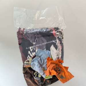 Chiffons de nettoyage colorés en coton de haute qualité, développés pour les besoins de gestion des équipements d'atelier - Product Image 1