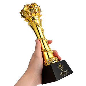 फैशन गोल्डन क्राउन स्पोर्ट्स चैंपियनशिप कप ट्रॉफी धातु व्यवसाय उपहार ट्रॉफी बड़ी कंपनी पुरस्कार - Product Image 5