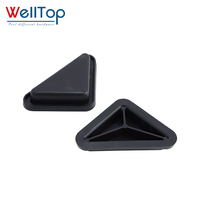 Vente en gros d'accessoires de meubles Quincaillerie Triangle Protecteurs Pieds de rechange Pieds de table en plastique Capuchons en plastique pour pieds de chaise