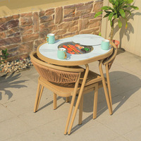 Ensemble de salle à manger d'extérieur compact en aluminium et rotin moderne 3 pièces, table de barbecue, 2 chaises - résistant aux intempéries, pour jardin et salon