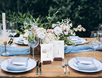 Lot de 5 porte-cartes de table |   Supports de présentation pour cartes d'invitation en bois de noyer rustique |   Support de numéros de table et de photos