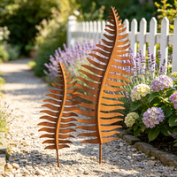 Ensemble de 2 piquets de jardin en métal rouillé robustes en forme de feuille de fougère pour la décoration extérieure de pelouse, patio, cour et aménagement paysager