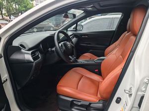 Toyota C-HR 2.0L NA <span class=keywords><strong>2020</strong></span>, SUV économique, édition de pointe, boîte de vitesses automatique CVT, sièges en cuir, conduite à gauche, jantes en alliage R17, traction avant - Product Image 3