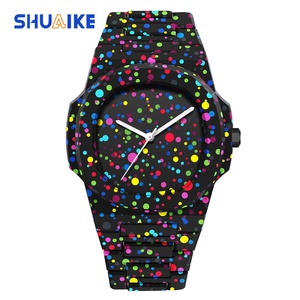 Montres à quartz pour hommes en polycarbonate noir, motif à pois coloré créatif, étanches, vente chaude en gros - Product Image 1
