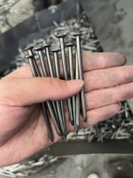 Vente directe d'usine de clous en fer à tête ronde ordinaires Vente en gros de clous en fer pour la construction et le travail du bois