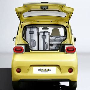 Auto Elettrica Mini Wuling Modello <span class=keywords><strong>330</strong></span> 0m 2024 Nuova Arrivo Veicolo Economico a Nuova Energia 4 Ruote Velocità 160km/h Autonomia 201-300km in Vendita - Product Image 2