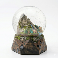 Globe de neige Green Mountain Green Water, design paysager personnalisé, artisanat en résine, décoration d'intérieur, cadeaux de bureau et souvenirs de voyage