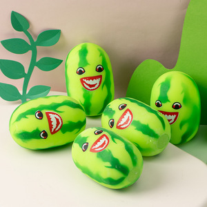 Juguete de descompresión musical de frutas transfronterizo, muñeco de simulación de sandía, juguete creativo de frutas y verduras para amasar, unisex para oficina - Product Image 3
