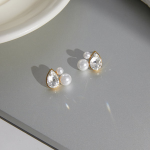 Boucles d'oreilles pendantes en forme de goutte d'eau, perle et strass, plaqué or, acier inoxydable, sertissage clos, bijoux fantaisie, cadeau - Product Image 4