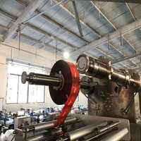 Haute vitesse oreiller flux Croissant bretzel Brioche Bagel pain grillé étanchéité Machine d'emballage pour divers produits de boulangerie