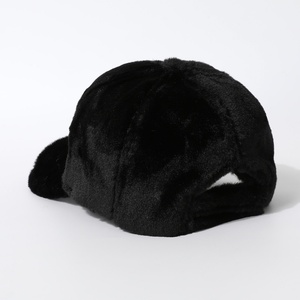 Casquette de baseball unisexe en fausse fourrure chaude et tendance pour l'hiver, style sportif, peluche réglable, luxe, pour l'extérieur, vente en gros - Product Image 5