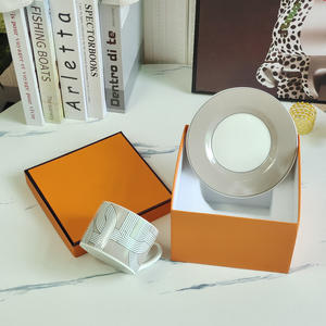 Offre Spéciale 2pcs Nordic Luxury Grey Runway Restaurant Set Assiette en porcelaine avec boîte-cadeau - Product Image 6