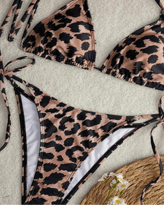 Vente chaude : Maillots de bain personnalisés pour femmes, fabricant de bikinis string sexy à imprimé léopard de haute qualité, OEM ODM CustomXH26 - Product Image 5