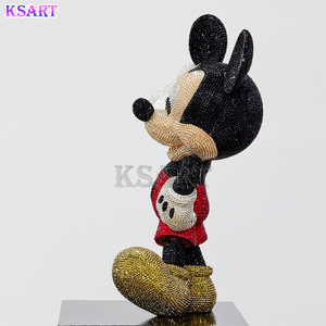 Statue Decorative <span class=keywords><strong>di</strong></span> Topolino e <span class=keywords><strong>Minnie</strong></span> con Strass, Sculture in Resina per Interni, Opere d'Arte per Gallerie - Product Image 4