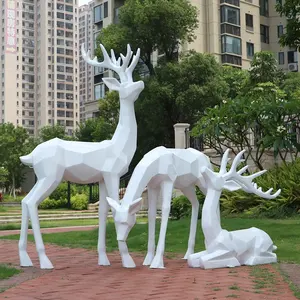 Outdoor Christmas Deer Decoration Shopping Mall Christmas Deer Display Props Resin Crafts