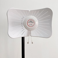 Antenne cellulaire à polarisation verticale 19Dbi Amplificateur de signal WiFi 4G/5G 1710-4200Mhz Antennes de communication paraboliques séparées