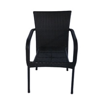 Ensemble de salle à manger de villa d'extérieur durable, confortable et portable, style moderne, table et chaises, table basse en osier, chaise en rotin, meubles