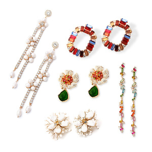 V & R 2020 nuevo pendiente joyería Pave flor Stud <span class=keywords><strong>cristal</strong></span> aleación de diamantes de chapado en oro gota pendiente para mujer - Product Image 1