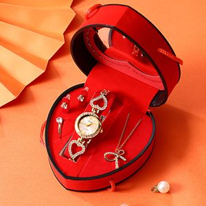 LYN-234 <span class=keywords><strong>Reloj</strong></span> <span class=keywords><strong>de</strong></span> Moda <span class=keywords><strong>para</strong></span> Mujer, Set <span class=keywords><strong>de</strong></span> Regalo <span class=keywords><strong>para</strong></span> <span class=keywords><strong>el</strong></span> Día <span class=keywords><strong>de</strong></span> <span class=keywords><strong>la</strong></span> <span class=keywords><strong>Madre</strong></span>, Collar <span class=keywords><strong>de</strong></span> Acero Inoxidable, Caja <span class=keywords><strong>de</strong></span> Regalo en Forma <span class=keywords><strong>de</strong></span> Corazón, <span class=keywords><strong>Reloj</strong></span> <span class=keywords><strong>de</strong></span> Cuarzo - Product Image 2