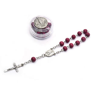 <span class=keywords><strong>Rosario</strong></span> de Madera con Fragancia, Diseño Cruzado Religioso, Brazalete Pequeño con Imágenes de Anime - Product Image 1