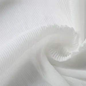 Chinese Polyester Fabric 100D White Crinkle Chiffon Poly Fabric Pleated Chiffon Fabric