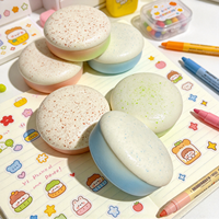 Balle anti-stress sensorielle en forme de cheesecake, à récupération lente, en plastique PU souple, pour garçons et filles de 5 à 7 ans