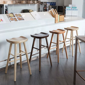 Tabourets <span class=keywords><strong>de</strong></span> <span class=keywords><strong>bar</strong></span> scandinaves Tabourets hauts en <span class=keywords><strong>bois</strong></span> massif Tabourets <span class=keywords><strong>de</strong></span> <span class=keywords><strong>bar</strong></span> minimalistes modernes - Product Image 5