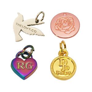 2023 Op Maat Gemaakte Logo Gegraveerd Gouden Hanger Metalen Sieraden Tags Bedels Voor Ketting Armband