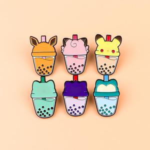 Pins de Esmalte Suave con Diseño de Gengar y Eevee de Dibujos Animados, Botellas de Té de Burbujas, Insignias Metálicas de Anime Lindas Variadas al por Mayor - Product Image 1