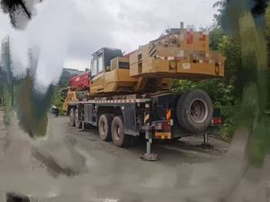 Grue mobile/camion SAN STC550C5-8 d'occasion (25T/50T) - Documentation complète, excellent état, sans accident, <span class=keywords><strong>test</strong></span> sur site disponible - Product Image 2