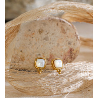Boucles d'oreilles clous carrées vintage JINYOU 8571 en coquille de pierre naturelle, en acier inoxydable texturé, étanches