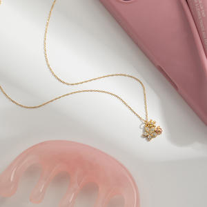 <span class=keywords><strong>Collana</strong></span> a catena in acciaio inossidabile placcato oro 18K PVD <span class=keywords><strong>con</strong></span> ciondolo classico a forma di <span class=keywords><strong>coccinella</strong></span> <span class=keywords><strong>con</strong></span> fiori di strass - Product Image 5