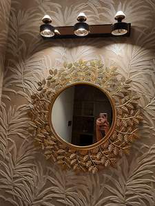 Espejo de Pared Decorativo Elegante de Alta Claridad con Marco Metálico Resistente y Hermoso Diseño para Decoración del Hogar, Oficina y Hotel - Product Image 2