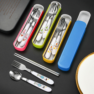 Ensemble de couverts portables écologiques réutilisables pour enfants, idéal pour le camping et les voyages, comprenant fourchette, cuillère et baguettes - Product Image 2