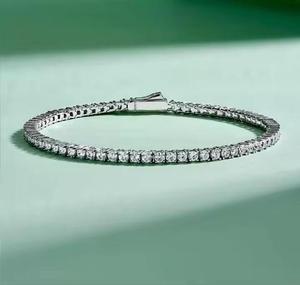 Bracelet en diamant carré Bracelet de tennis diamant de laboratoire classique 14k or délicat diamant bijoux de mariage cadeau parfait - Product Image 1