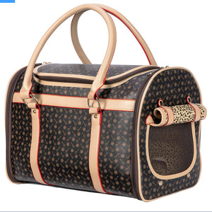 <span class=keywords><strong>Sac</strong></span> de transport de luxe gaufré <span class=keywords><strong>pour</strong></span> animaux de compagnie, en PVC imperméable, <span class=keywords><strong>pour</strong></span> chiens et chats, grande capacité, <span class=keywords><strong>sac</strong></span> fourre-tout de voyage, porté main ou en bandoulière, vente en gros, direct usine - Product Image 3