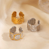 Bague Dina tendance en acier inoxydable gaufré motif rose, texture vintage, pour femme
