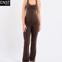 Nouveau style, vente en gros, pantalon de sport évasé en nylon extensible et ensemble de débardeur pour femmes