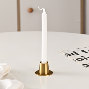 Porte-bougie moderne en fer doré, chandelier minimaliste en métal, décoration élégante pour mariage et table de maison - Product Image 1