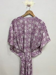 Kaftan court en soie pure, taille unique, ample et confortable pour toutes les tailles, environ 47 pouces, fournisseur d'Inde - Product Image 4